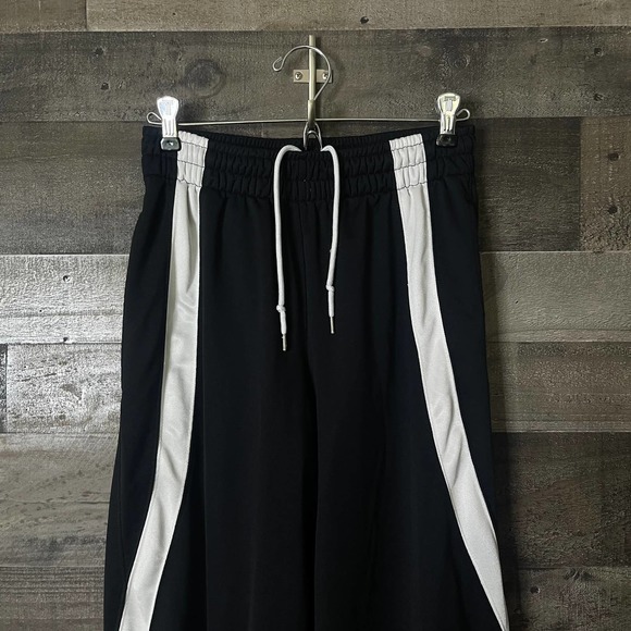 SOLD Jordan Mens Warm Up Pants Medium - Picture 2 of 6